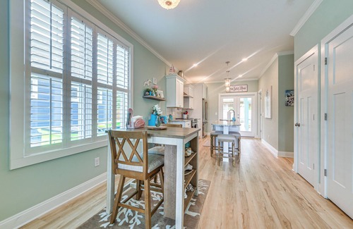 Shallotte House | Coastal Home in Shallotte w/Grill: Near Golfing!