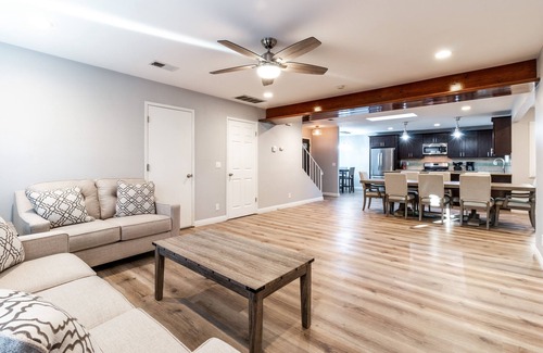 Oceanside House | Coastal Home Perfect for Large Families and Groups of Friends