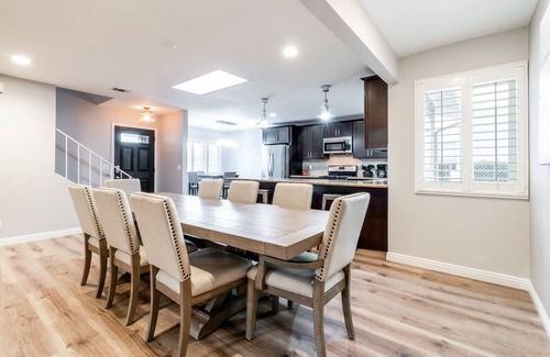 Oceanside House | Coastal Home Perfect for Large Families and Groups of Friends