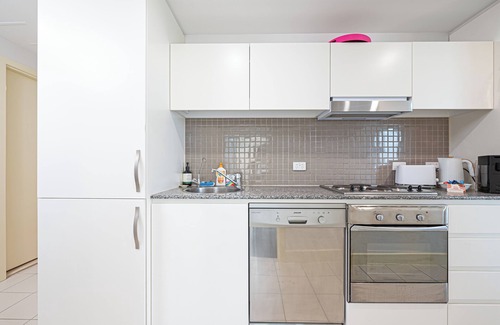 Glenelg Apartment | Coastal Living at Oaks: Pier Apartment - Ocean Views - no 124