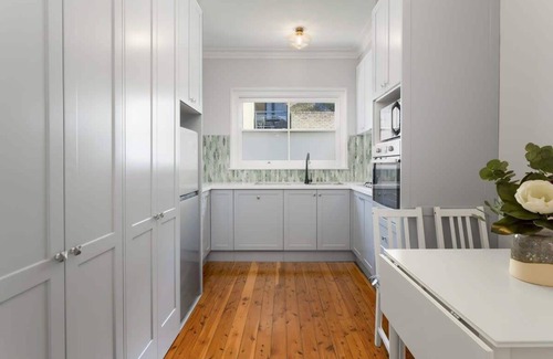 Coogee Apartment | Coastal Living Just Metres From Coogee Beach