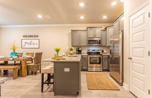 South Pensacola House | *Coastal Luxury & Comfort* Best location