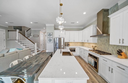 Lakeside at Blue Mountain Beach House | Coastal Luxury on 30A: 4br/4ba: golf cart, walk to beach, shopping, & dining!