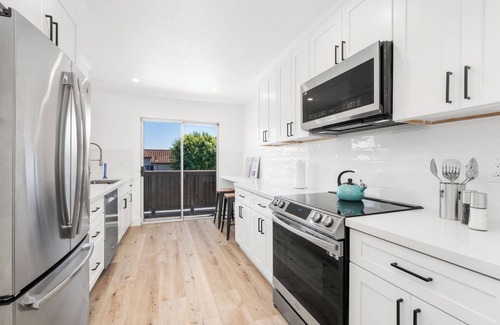 Monarch Beach Apartment | Coastal NEWLY RENOVATED Condo in Dana Point. Walking distance to the Salt Creek!