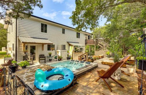 Topsail Beach Apartment | Coastal Oasis with Hot Tub Walk to Beach!