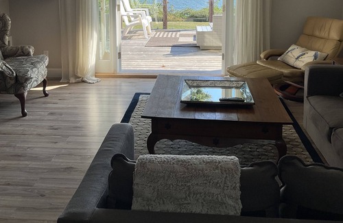Regional District of Nanaimo House | Coastal Oceanfront Home,Private beach access on Parksville Beach-BEAUTIFUL VIEWS