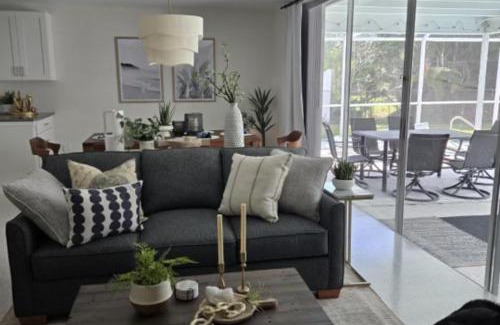 Caloosahatchee House | Coastal Palm Retreat