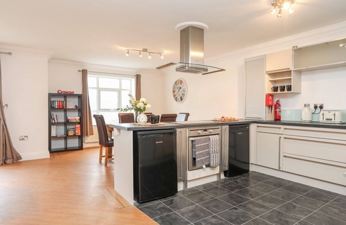Edern Cottage | COASTAL RETREAT, pet friendly, country holiday cottage in Morfa Nefyn
