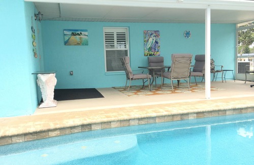South Venice House | "Coastal Retreat" Pool Home with Spa conveniet to several Beaches