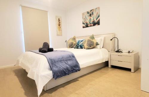 Scarborough Apartment | Coastal Salty Kiss Sleeps 4!