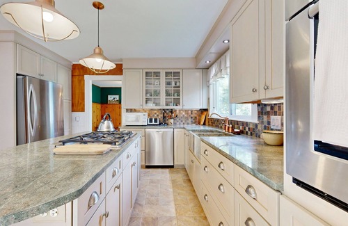 East Sullivan House | Coastal Serenity Retreat with Ocean Views, Spacious Porch and Modern Comforts