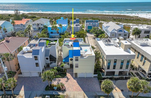 Siesta Key Village Apartment | Coastal Surfside by Beachside Management