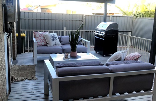 O'sullivan Beach House | Coastal Three Bedroom Retreat