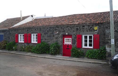 Ponta Delgada House | Coastal Trail Cottage