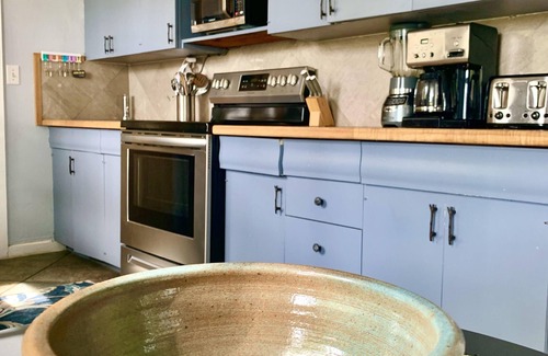 Bradenton Villa | Coastal villa on Riverwalk near shopping, restaurants and Gulf beaches