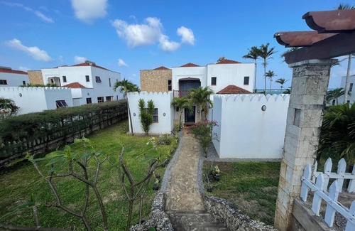 Mtwapa Villa | Coastal Villa Sultan Palace