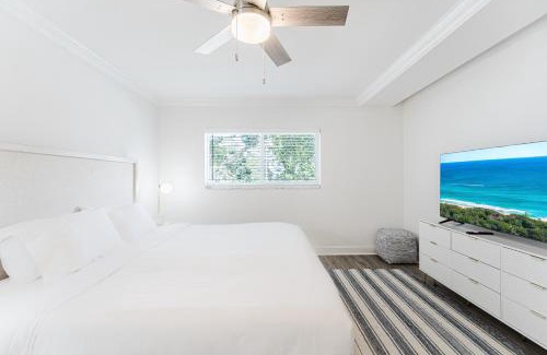 Boca Raton Apartment | Coastal waterfront apartment!