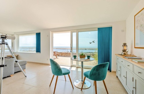 Littlebredy House | Coastguards Cottage - Three Bedroom House, Sleeps 6