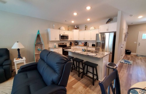 Cedar Point House | Coastline Townhome Beach Getaway - Located by The Emerald Isle Bridge