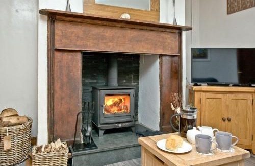 Appledore House | Cobble Cottage