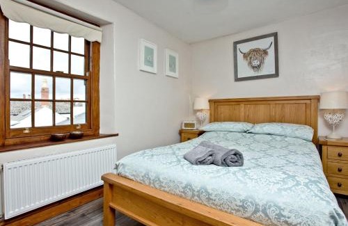 Appledore House | Cobble Cottage