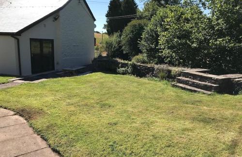 Brecon House | Cobblers Cottage in Brecon Beacons
