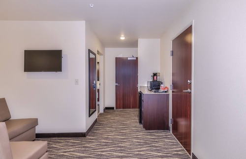 Rhinelander Hotel | Cobblestone Hotel & Suites - Rhinelander