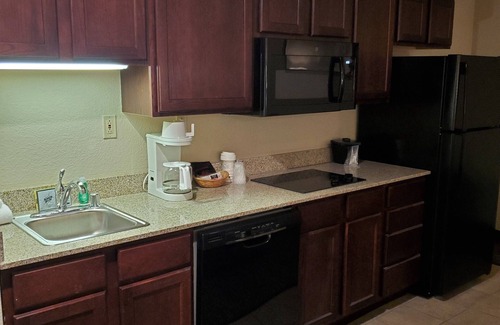 Oshkosh Hotel | Cobblestone Suites Oshkosh