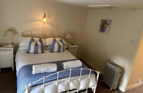 North Creake House | Cobbly Cottage - North Creake