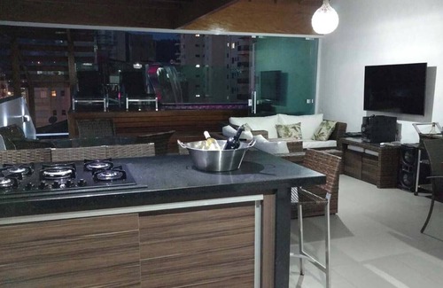 Jardim Belmar Apartment | Cobertura Enseada Guarujá! 2quadras Praia. Piscina, Forno Lenha e Churrasqueira!