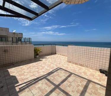 Maracana Apartment | Cobertura DUPLEX Em frente ao mar com churrasqueira
