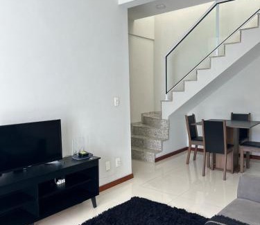Palmeiras Apartment | Cobertura duplex familiar com piscina próximo ao shopping