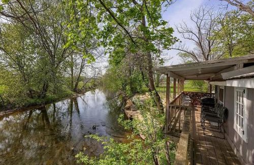 Brownstown House | Cocalico Creek Cabin Lititz