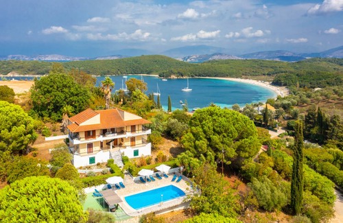 Petaleia Apartment | Cochelli Villa Lower