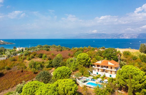 Petaleia Apartment | Cochelli Villa Lower