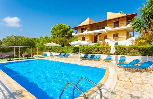 Petaleia Apartment | Cochelli Villa Lower