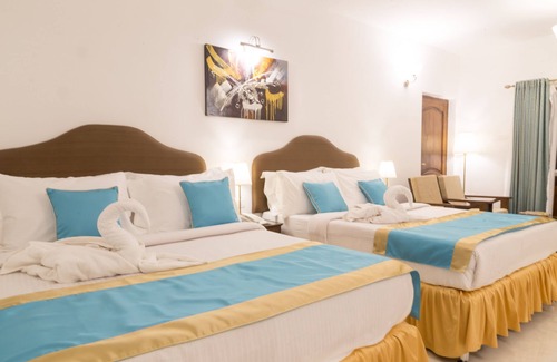 Vagator Hotel | Cochichos Resort