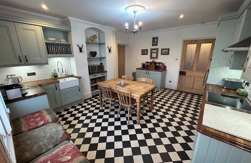 Sandy Apartment | Cockayne Hatley Hall, a country house situated near to historic Cambridge