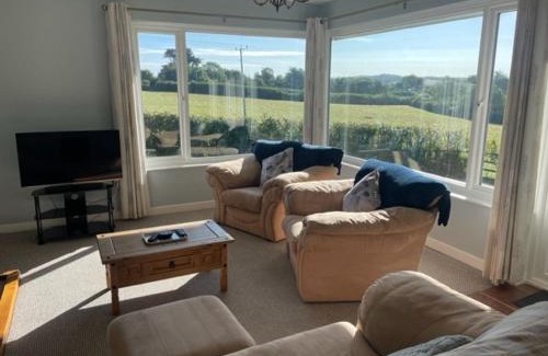 Saltash House | Cockles Farm Bungalow