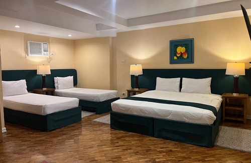 Dumaguete Hotel | Coco Grande Hotel