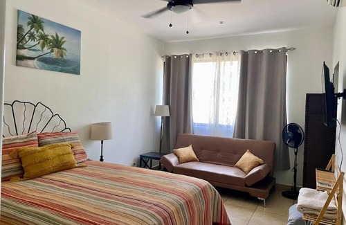 Coco Apartment | Coco Life-Walk to beach/town, Parking, Fiber Wifi