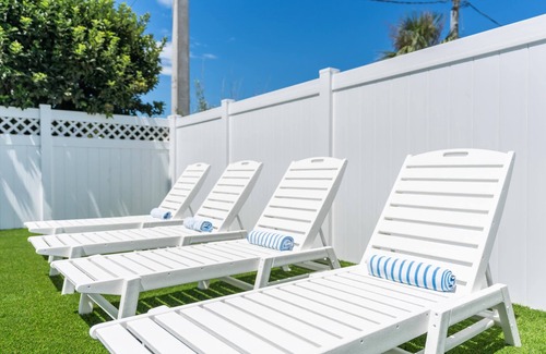 Jacksonville Beach House | Coco Villa: Luxury stay, Heated Pool, 3 Blocks to Beach