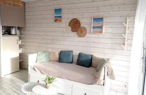Guerande Apartment | Cocon Moderne, Piscine, Parking, Proche Plage