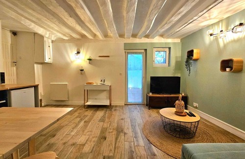 Nemours Apartment | Cocon Urbain au Cœur de Nemours