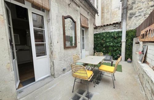 Balzac Apartment | Cocon urbain avec terrasse privée au cœur du centre-ville