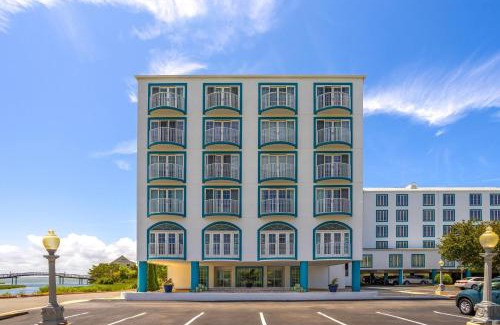 Midtown Ocean City Hotel | Coconut Malorie Resort Ocean City, Ascend Collection Hotel
