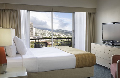 Waikiki Hotel | Coconut Waikiki Hotel