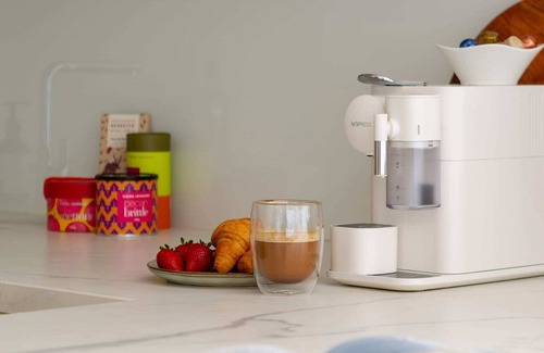Elizabeth Bay Apartment | Cocos Apartment at Palm View Collective