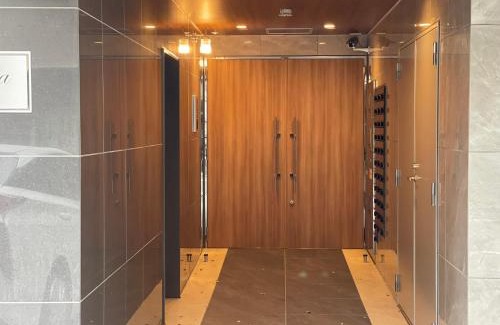 Hiroshima City Centre Apartment | COCOSTAY銀山町リバーサイド,COCOSTAY Kanayamacho riverside, Great location river view-5 min walk from the nearest station