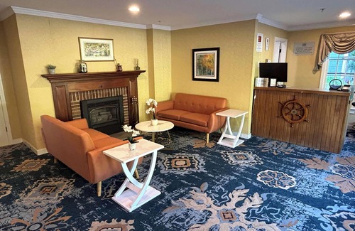 Edgecomb Hotel | Cod Cove Inn, BW Signature Collection-Boothbay Harbor Area